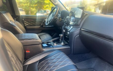 Toyota Land Cruiser 200, 2016 год, 5 200 000 рублей, 10 фотография