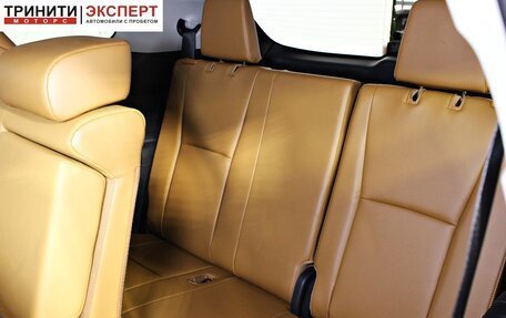 Toyota Highlander, 2025 год, 6 090 000 рублей, 27 фотография