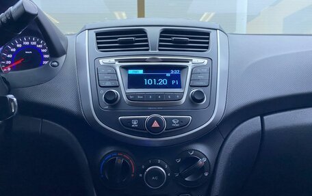 Hyundai Solaris II рестайлинг, 2015 год, 1 049 000 рублей, 18 фотография