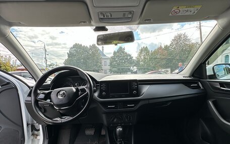 Skoda Rapid II, 2021 год, 1 350 000 рублей, 8 фотография