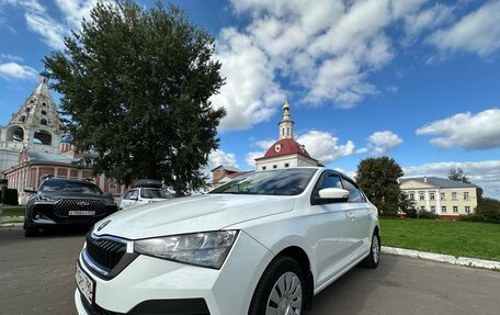 Skoda Rapid II, 2021 год, 1 350 000 рублей, 13 фотография