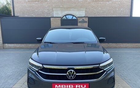 Volkswagen Polo VI (EU Market), 2021 год, 1 930 000 рублей, 2 фотография