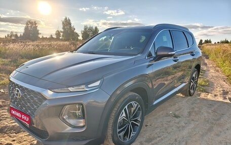 Hyundai Santa Fe III рестайлинг, 2018 год, 2 800 000 рублей, 1 фотография