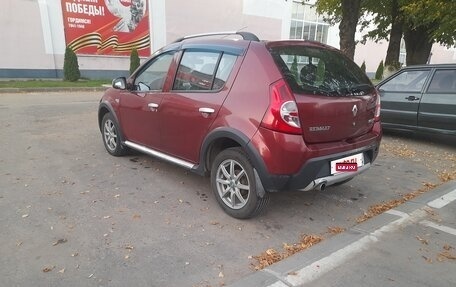 Renault Sandero I, 2014 год, 800 000 рублей, 2 фотография