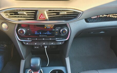 Hyundai Santa Fe III рестайлинг, 2018 год, 2 800 000 рублей, 9 фотография