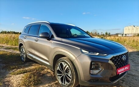 Hyundai Santa Fe III рестайлинг, 2018 год, 2 800 000 рублей, 2 фотография