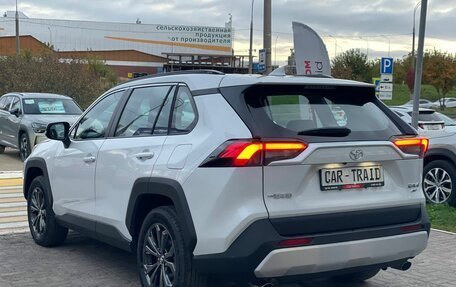 Toyota RAV4, 2025 год, 3 830 000 рублей, 9 фотография