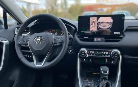 Toyota RAV4, 2025 год, 3 830 000 рублей, 25 фотография