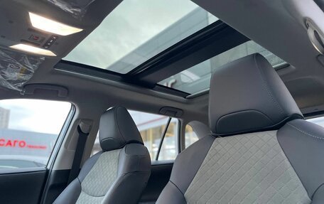 Toyota RAV4, 2025 год, 3 830 000 рублей, 24 фотография