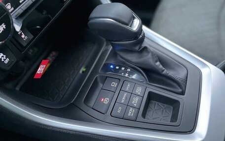 Toyota RAV4, 2025 год, 3 830 000 рублей, 20 фотография
