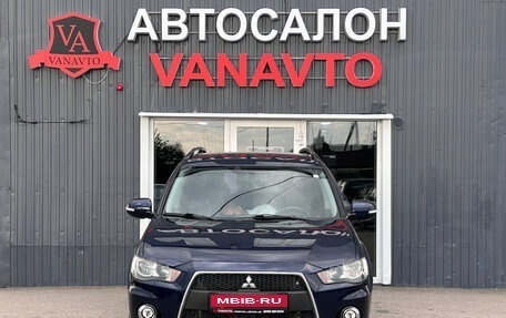 Mitsubishi Outlander III рестайлинг 3, 2012 год, 1 370 000 рублей, 2 фотография