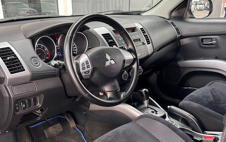 Mitsubishi Outlander III рестайлинг 3, 2012 год, 1 370 000 рублей, 9 фотография