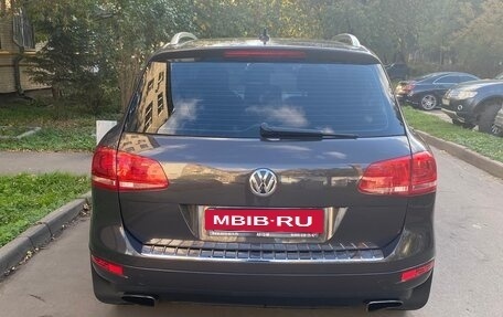 Volkswagen Touareg III, 2012 год, 1 190 000 рублей, 18 фотография