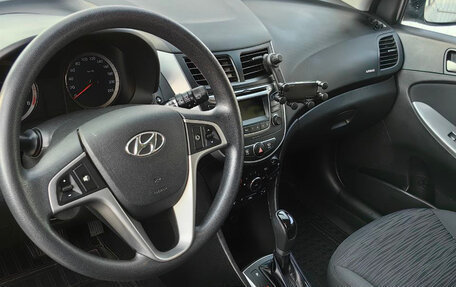 Hyundai Solaris II рестайлинг, 2015 год, 950 000 рублей, 7 фотография