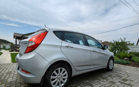 Hyundai Solaris II рестайлинг, 2015 год, 950 000 рублей, 6 фотография
