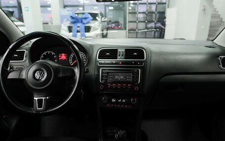 Volkswagen Polo VI (EU Market), 2014 год, 830 000 рублей, 18 фотография