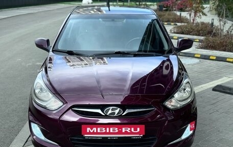 Hyundai Solaris II рестайлинг, 2011 год, 686 000 рублей, 3 фотография