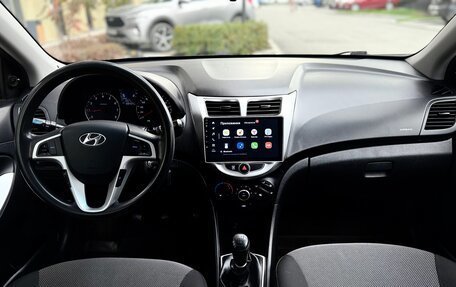 Hyundai Solaris II рестайлинг, 2011 год, 686 000 рублей, 18 фотография