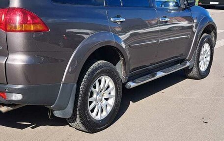 Mitsubishi Pajero Sport II рестайлинг, 2012 год, 1 600 000 рублей, 10 фотография