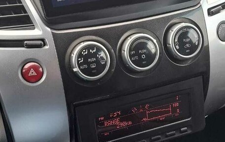 Mitsubishi Pajero Sport II рестайлинг, 2012 год, 1 600 000 рублей, 13 фотография