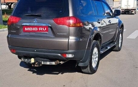Mitsubishi Pajero Sport II рестайлинг, 2012 год, 1 600 000 рублей, 11 фотография