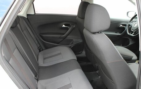 Volkswagen Polo VI (EU Market), 2017 год, 1 100 000 рублей, 14 фотография