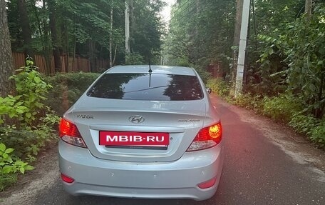 Hyundai Solaris II рестайлинг, 2011 год, 675 000 рублей, 2 фотография