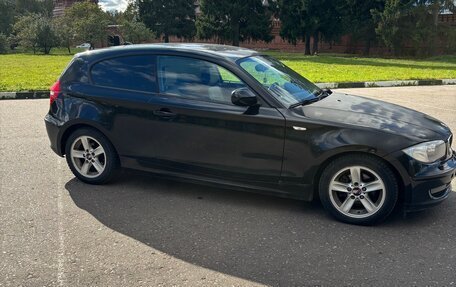 BMW 1 серия, 2011 год, 600 000 рублей, 4 фотография
