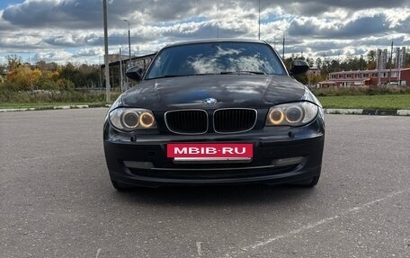 BMW 1 серия, 2011 год, 600 000 рублей, 2 фотография