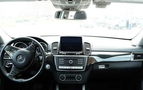 Mercedes-Benz GLS, 2018 год, 4 950 000 рублей, 8 фотография