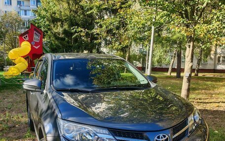 Toyota RAV4, 2013 год, 1 900 000 рублей, 2 фотография