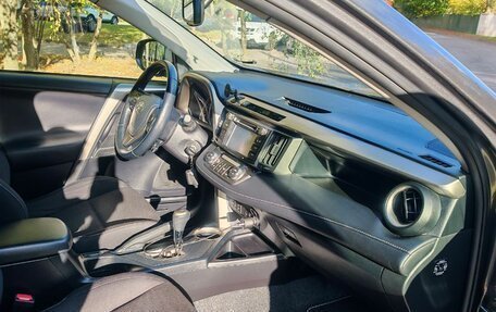 Toyota RAV4, 2013 год, 1 900 000 рублей, 11 фотография