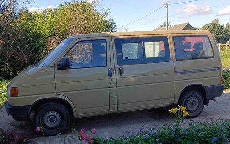 Volkswagen Transporter T4, 1992 год, 650 000 рублей, 2 фотография