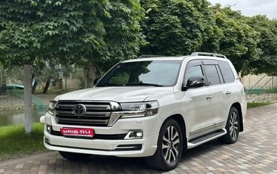 Toyota Land Cruiser 200, 2018 год, 6 150 000 рублей, 1 фотография