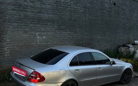 Mercedes-Benz E-Класс, 2002 год, 850 000 рублей, 2 фотография