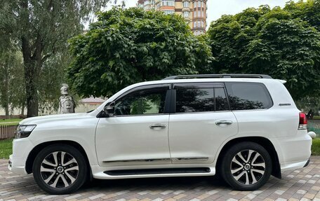 Toyota Land Cruiser 200, 2018 год, 6 150 000 рублей, 5 фотография