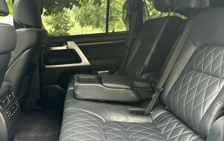 Toyota Land Cruiser 200, 2018 год, 6 150 000 рублей, 13 фотография