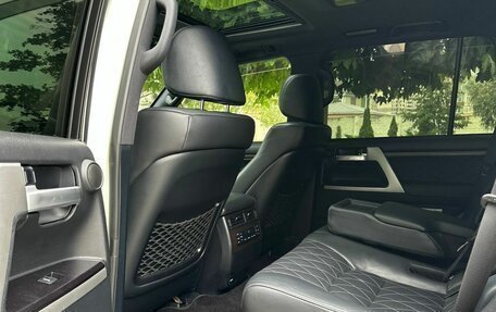 Toyota Land Cruiser 200, 2018 год, 6 150 000 рублей, 15 фотография