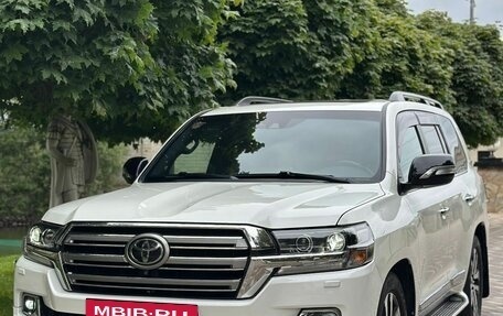 Toyota Land Cruiser 200, 2018 год, 6 150 000 рублей, 4 фотография