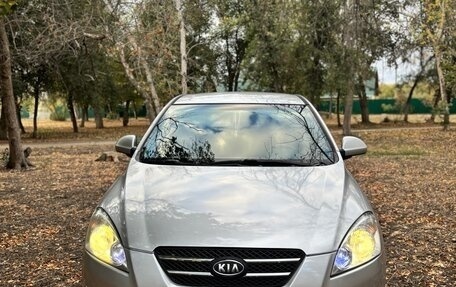 KIA cee'd I рестайлинг, 2008 год, 635 000 рублей, 2 фотография