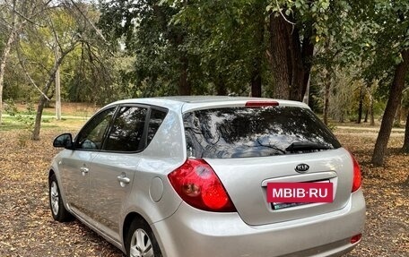 KIA cee'd I рестайлинг, 2008 год, 635 000 рублей, 6 фотография