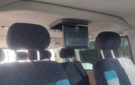 Volkswagen Caravelle T5, 2012 год, 1 650 000 рублей, 4 фотография