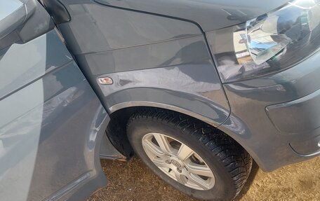 Volkswagen Caravelle T5, 2012 год, 1 650 000 рублей, 18 фотография