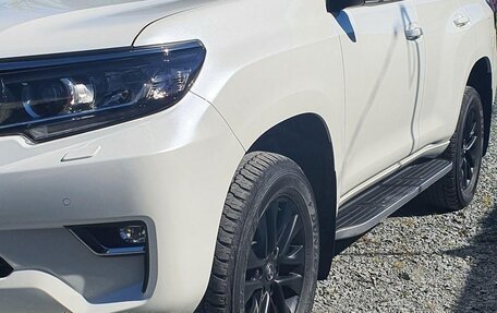 Toyota Land Cruiser Prado 150 рестайлинг 2, 2017 год, 6 000 000 рублей, 4 фотография