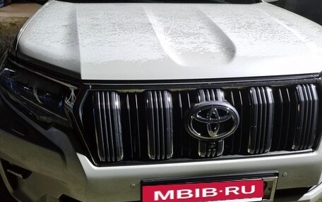 Toyota Land Cruiser Prado 150 рестайлинг 2, 2017 год, 6 000 000 рублей, 13 фотография