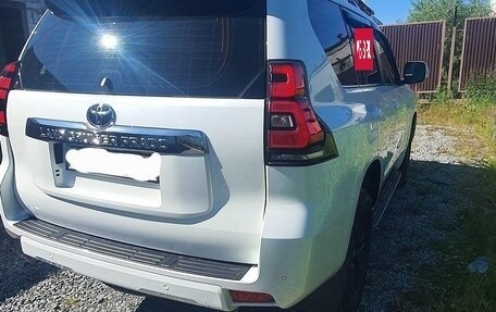 Toyota Land Cruiser Prado 150 рестайлинг 2, 2017 год, 6 000 000 рублей, 7 фотография