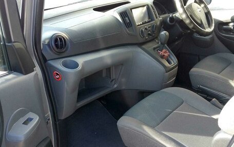 Nissan NV200, 2018 год, 1 800 000 рублей, 5 фотография