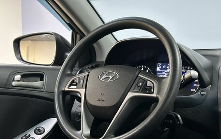 Hyundai Solaris II рестайлинг, 2015 год, 1 012 000 рублей, 15 фотография