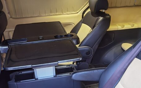 Hyundai Grand Starex Grand Starex I рестайлинг 2, 2015 год, 3 500 000 рублей, 23 фотография
