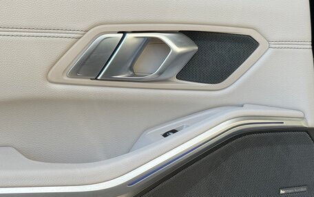 BMW 3 серия, 2021 год, 2 550 000 рублей, 31 фотография